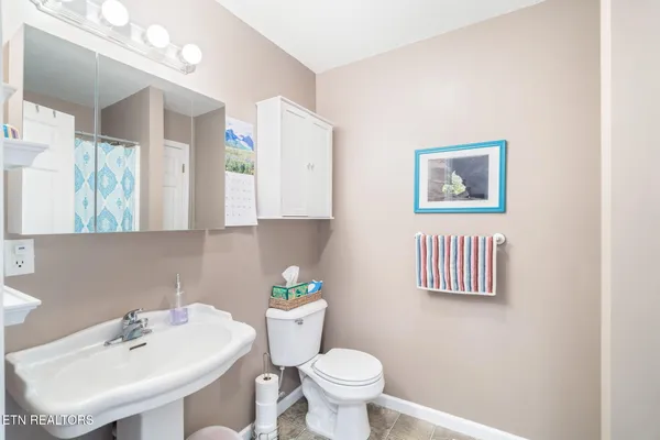 $249,900 | 111 Oak Street, Athens, TN 37303
