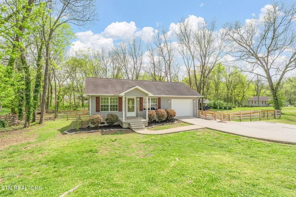$249,900 | 111 Oak Street, Athens, TN 37303