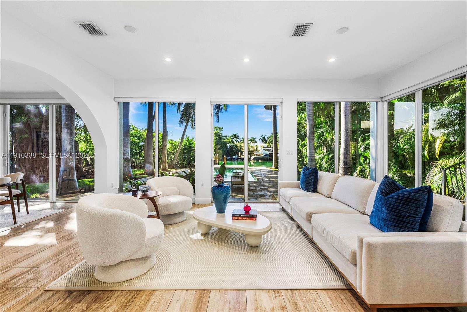 6300 Allison Road Miami Beach, FL 33141 - Photo 13 of 32