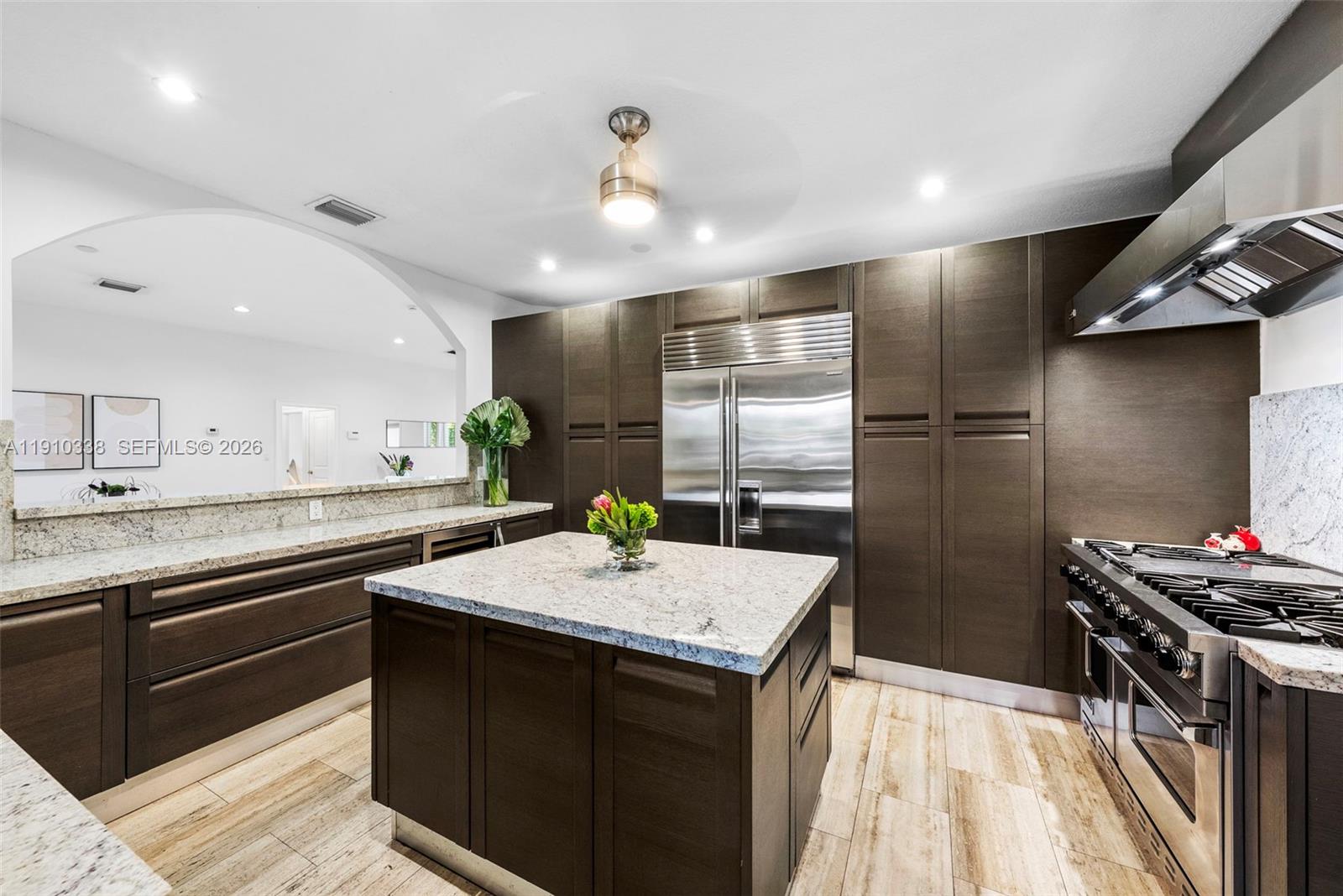 6300 Allison Road Miami Beach, FL 33141 - Photo 15 of 32