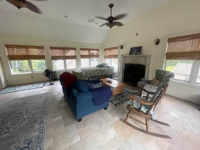 $699,900 | 38 Paradise Lane, Mount Holly, VT 05758