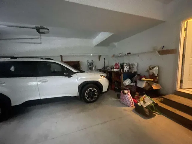 $699,900 | 38 Paradise Lane, Mount Holly, VT 05758