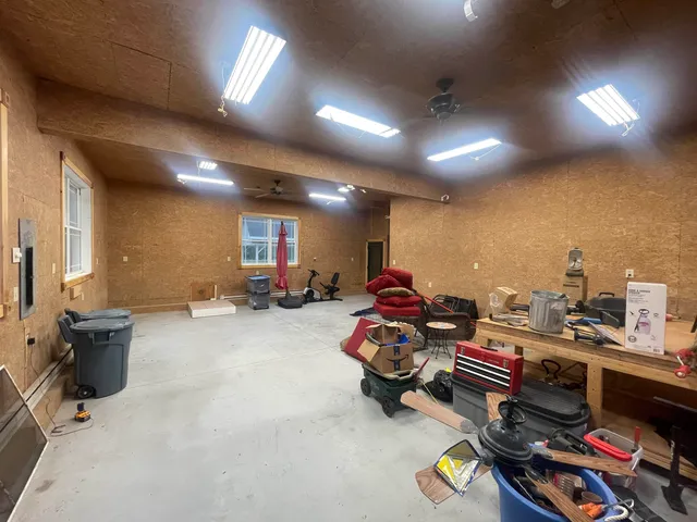 $699,900 | 38 Paradise Lane, Mount Holly, VT 05758