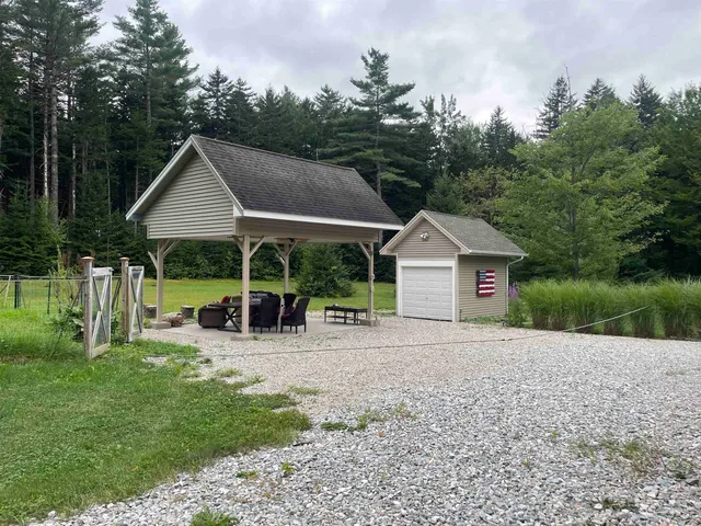 $699,900 | 38 Paradise Lane, Mount Holly, VT 05758