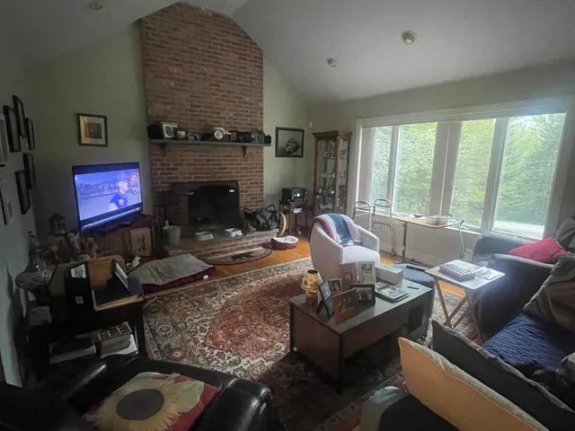 $699,900 | 38 Paradise Lane, Mount Holly, VT 05758