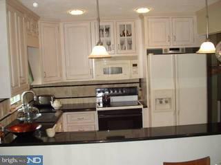 33 Violet Road Levittown, PA 19057 - Photo 3 of 6