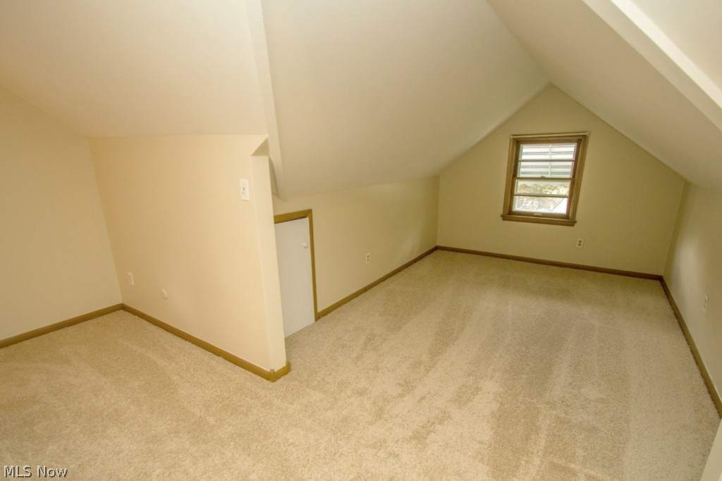 6219 Brookside Road Independence, OH 44131 - Photo 13 of 25 2nd Floor Nook
