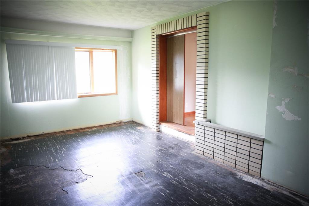 101 East End Road Connellsville, PA 15425 - Photo 22 of 23 an empty room with windows