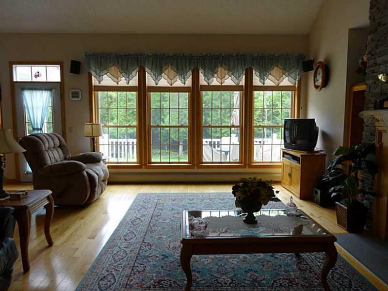 89 10 Road Bradley, ME 04411 - Photo 10 of 35 Living Room.