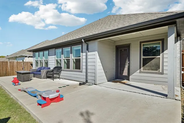 $349,000 | 312 Scenic Point Drive, Princeton, TX 75407