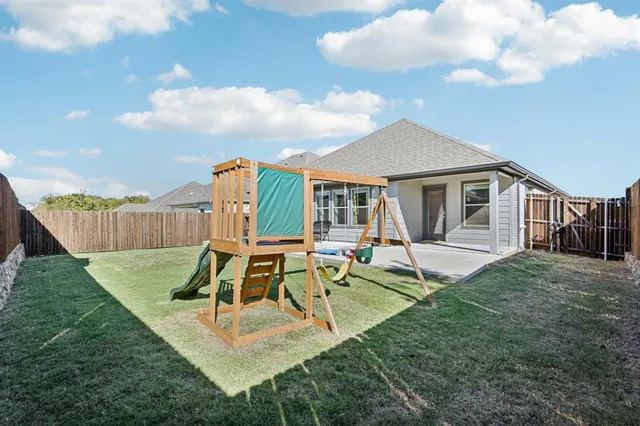 $349,000 | 312 Scenic Point Drive, Princeton, TX 75407