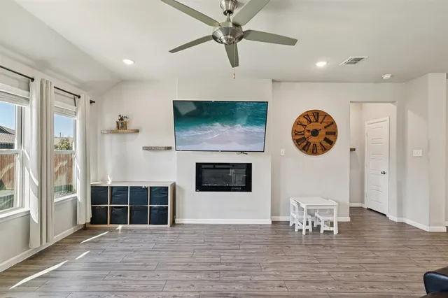 $349,000 | 312 Scenic Point Drive, Princeton, TX 75407