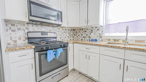 $2,750 | 243 Sunshine Circle, Bridgeport, CT 06606