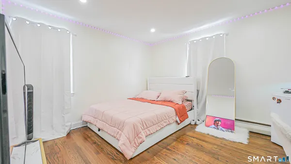 $2,750 | 243 Sunshine Circle, Bridgeport, CT 06606