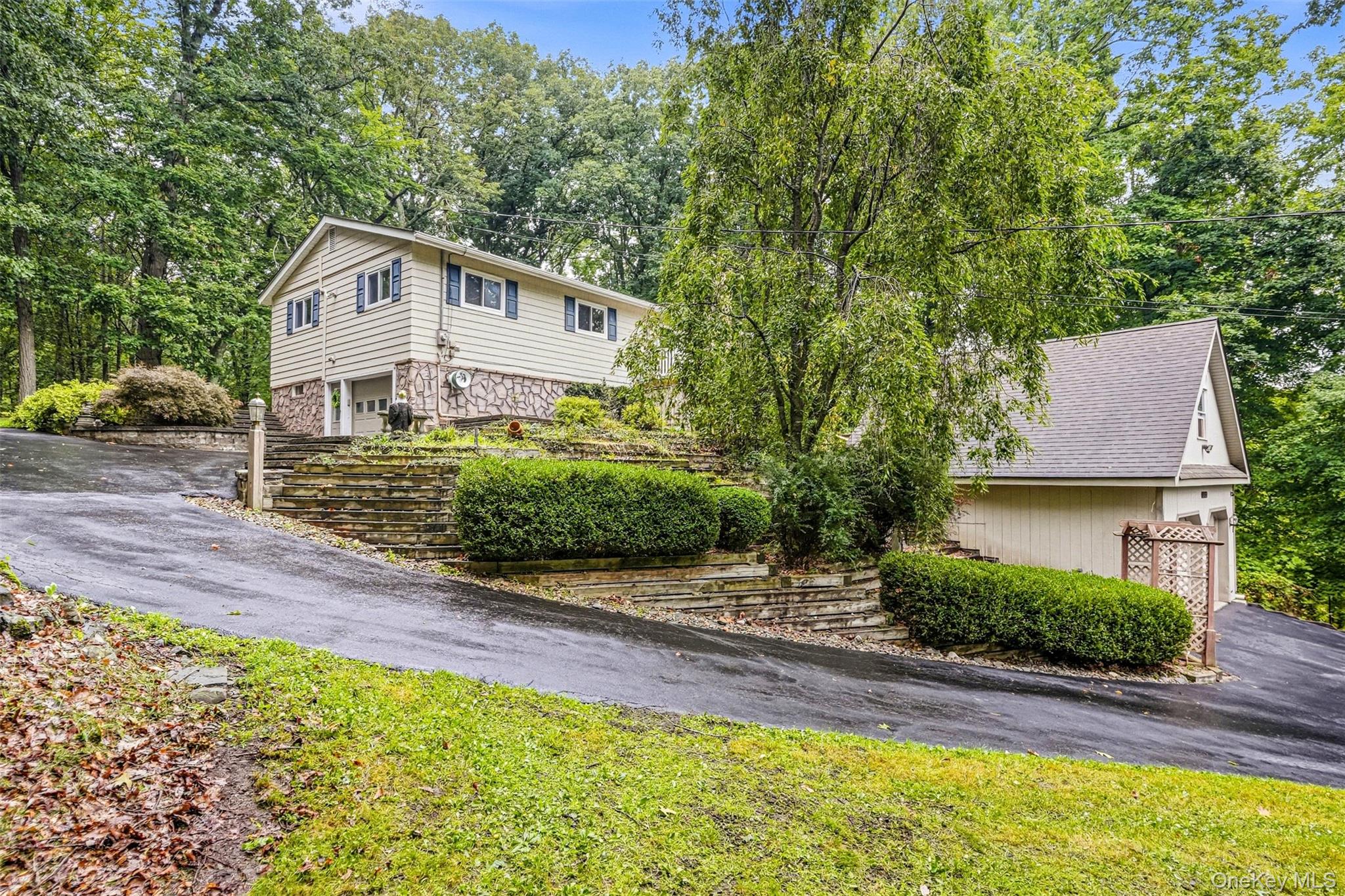 94 Jean Ridge Road Middletown, NY 10940 - Photo 3 of 45 Gallery Image 3