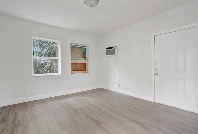 $299,900 | 4301 Pinewood Avenue, West Palm Beach, FL 33407