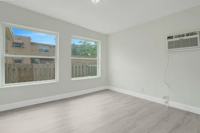 $299,900 | 4301 Pinewood Avenue, West Palm Beach, FL 33407