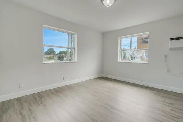 $299,900 | 4301 Pinewood Avenue, West Palm Beach, FL 33407