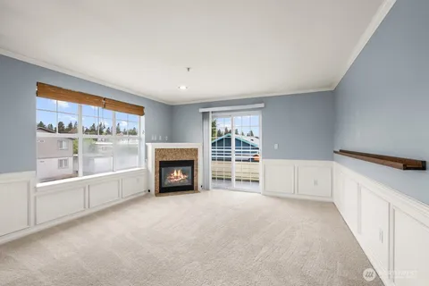 $389,000 | 10549 Stone Avenue North, Unit 303, Seattle, WA 98133
