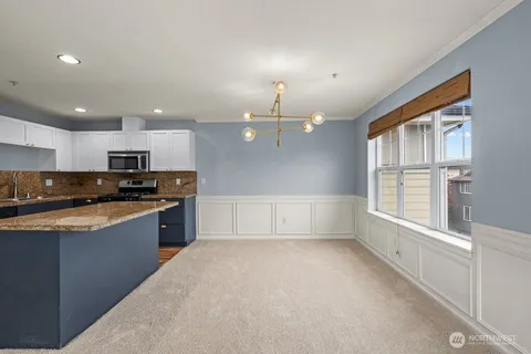 $389,000 | 10549 Stone Avenue North, Unit 303, Seattle, WA 98133
