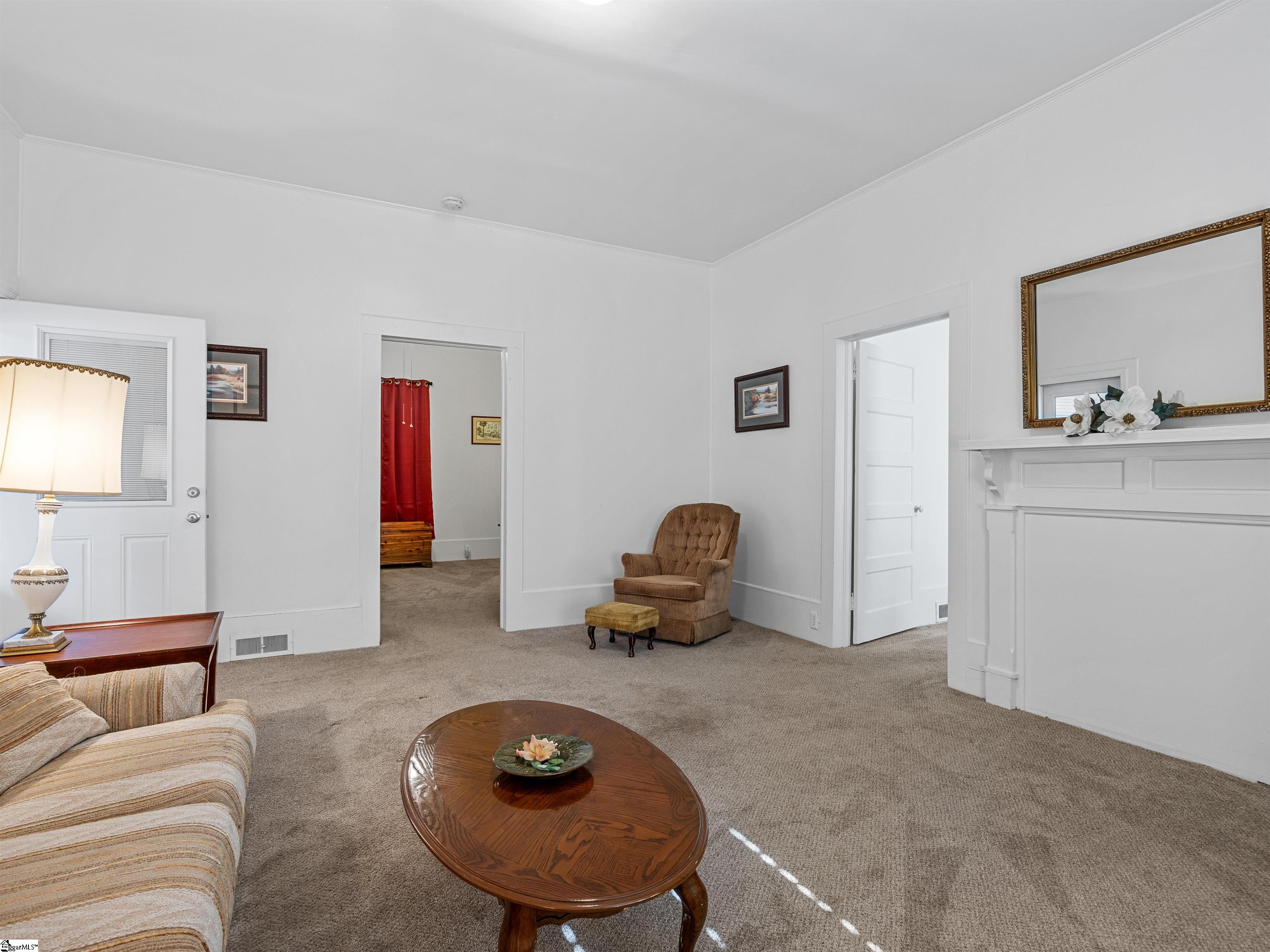272 Spring Street Spartanburg, SC 29301 - Photo 5 of 18 Gallery Image 5