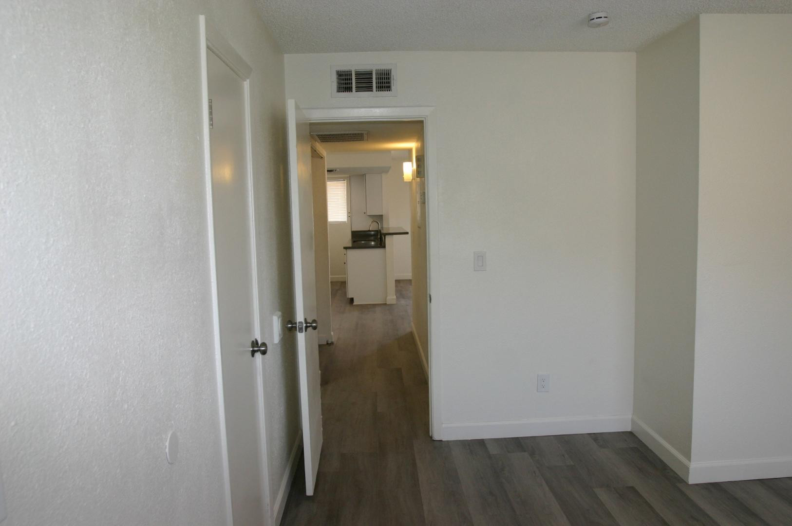 860 East Brown Road, Unit 7 Mesa, AZ 85203 - Photo 19 of 35 Photo #18