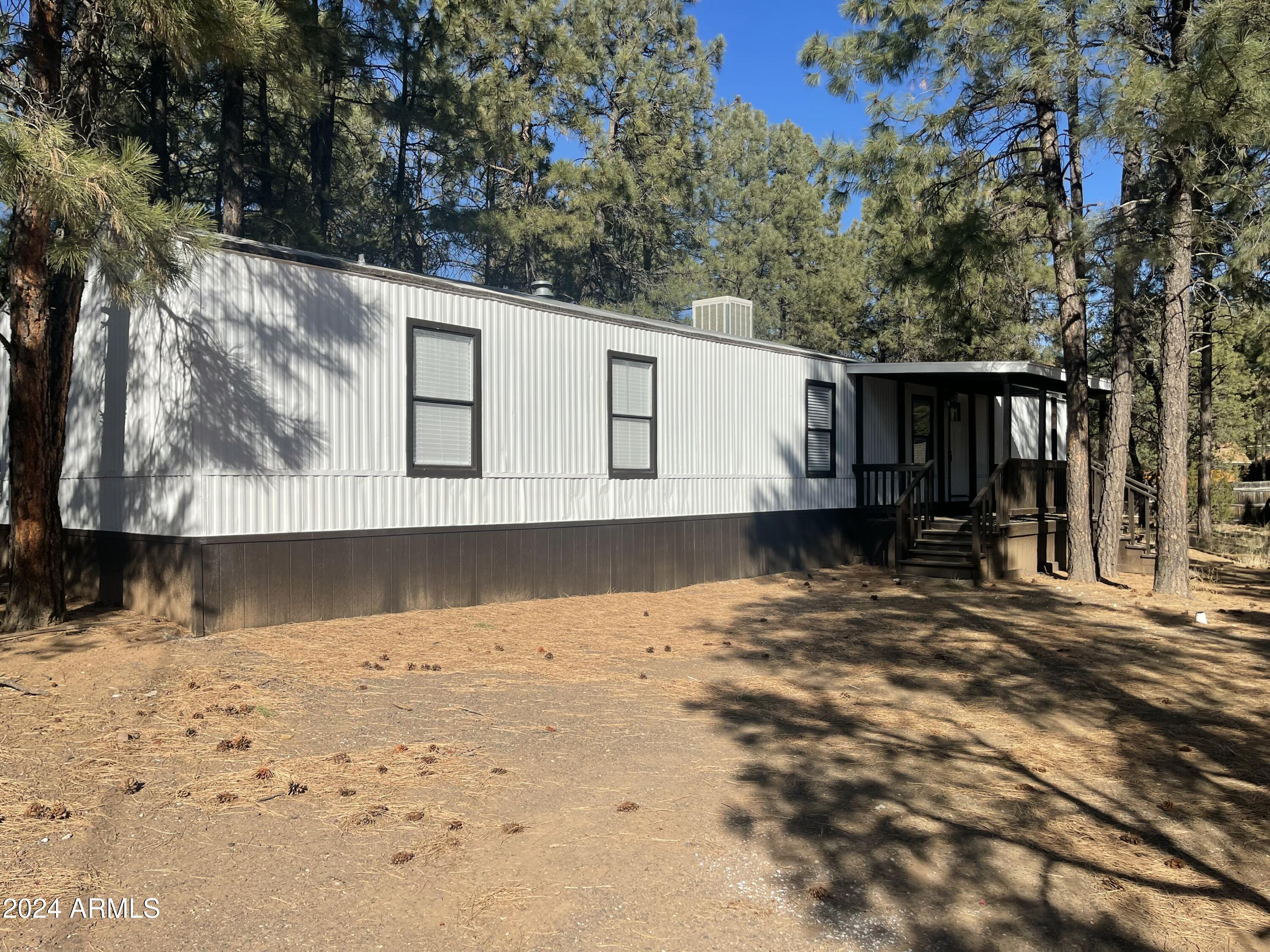 2148 Wildflower Road Overgaard, AZ 85933 - Photo 2 of 20 IMG_2835