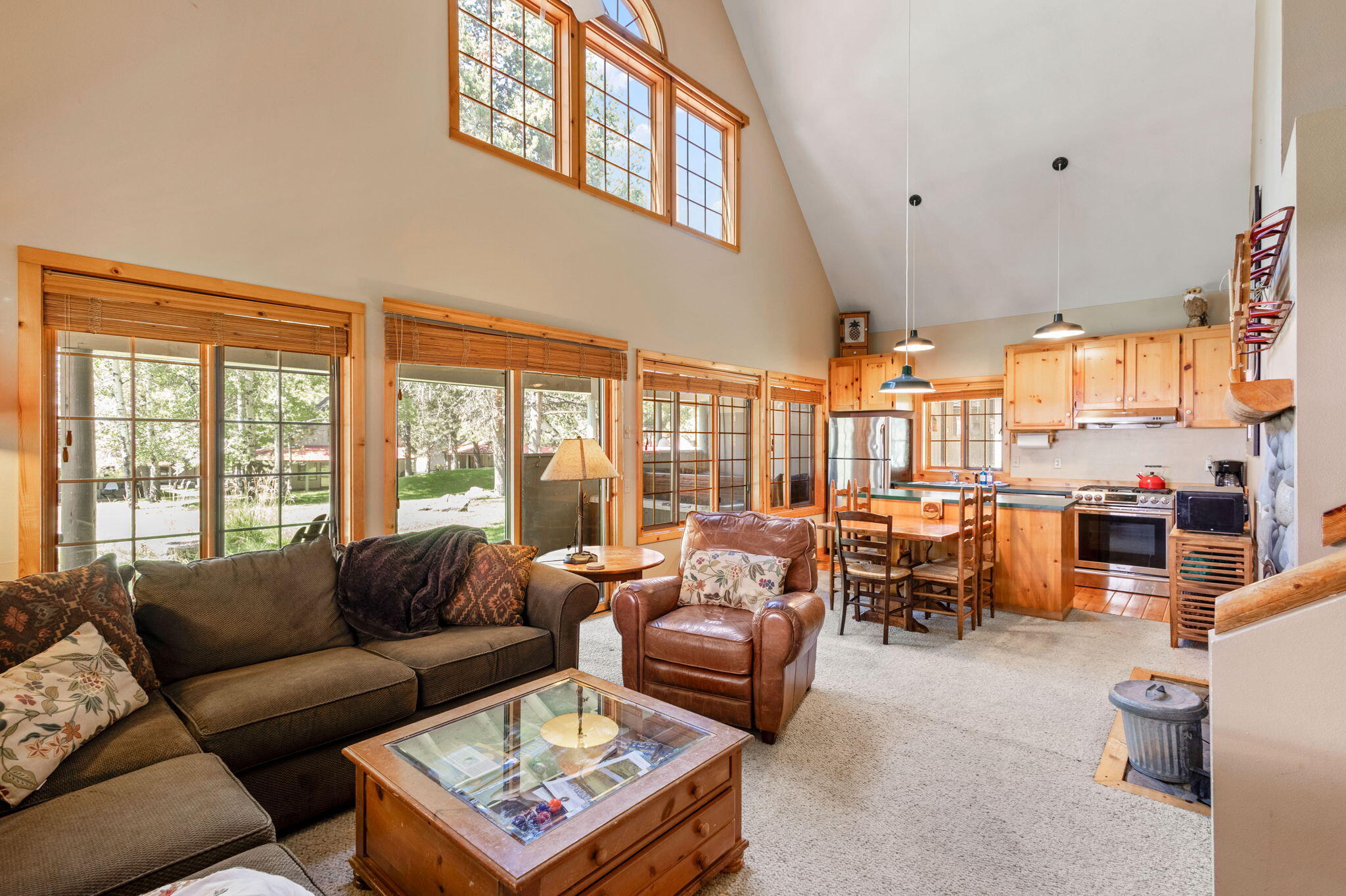57536 Circle 4 Cabin Road, Unit 3 Sunriver, OR 97707 - Photo 4 of 30 6-web-or-mls-06
