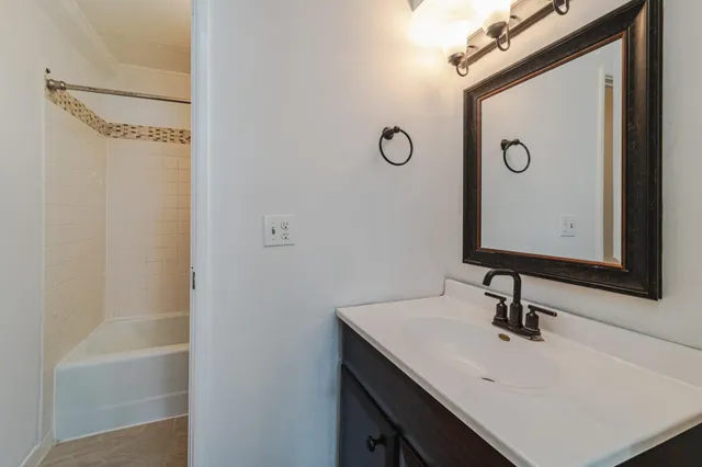 $164,900 | 1920 South 1st Street, Unit 1002, Minneapolis, MN 55454