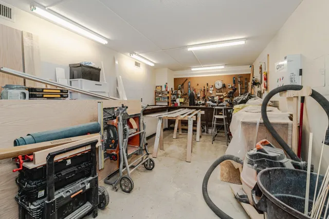 $164,900 | 1920 South 1st Street, Unit 1002, Minneapolis, MN 55454