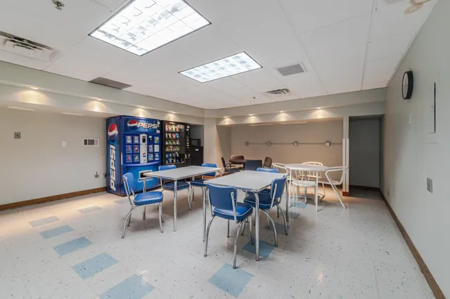 $164,900 | 1920 South 1st Street, Unit 1002, Minneapolis, MN 55454