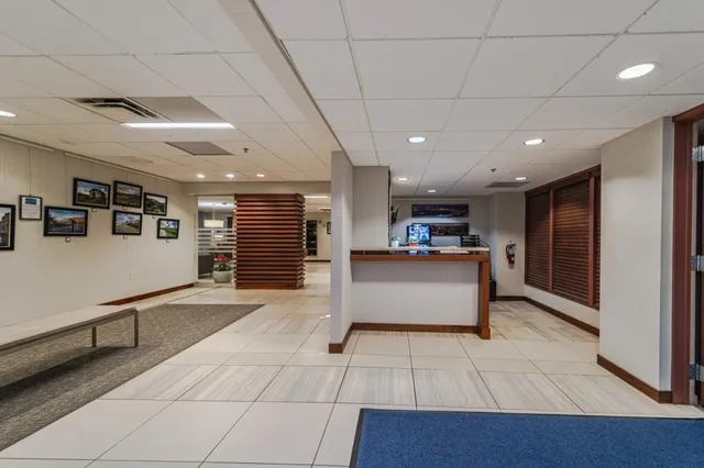 $164,900 | 1920 South 1st Street, Unit 1002, Minneapolis, MN 55454