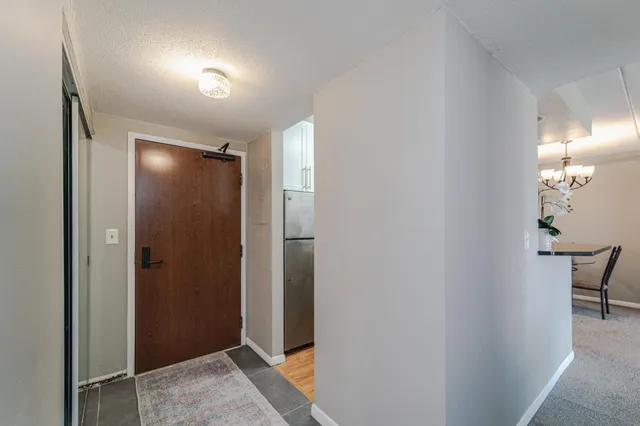 $164,900 | 1920 South 1st Street, Unit 1002, Minneapolis, MN 55454