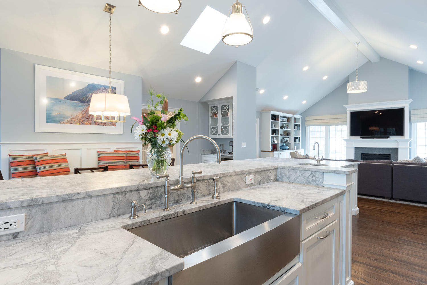 14 Deerfield Road Darien, CT 06820 - Photo 18 of 55 a kitchen with stainless steel appliances granite countertop a sink a stove and a wooden floors
