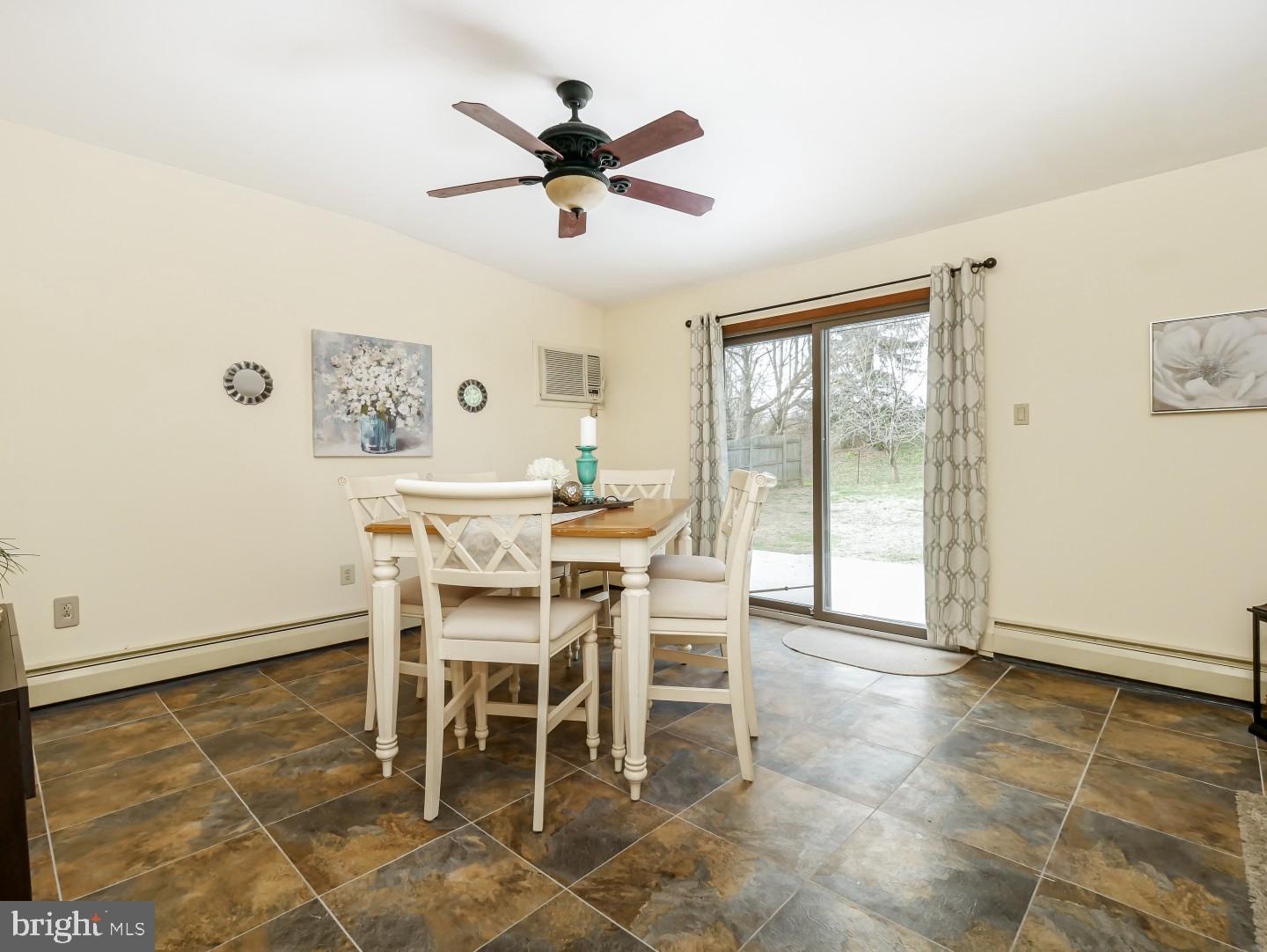 77 Terrace Road Levittown, PA 19056 - Photo 11 of 39