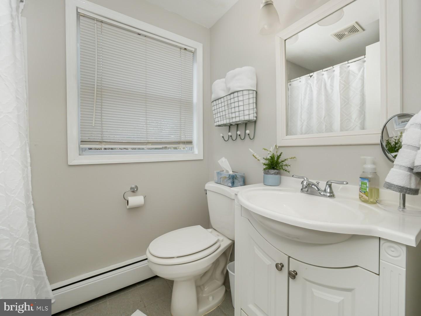 77 Terrace Road Levittown, PA 19056 - Photo 24 of 39