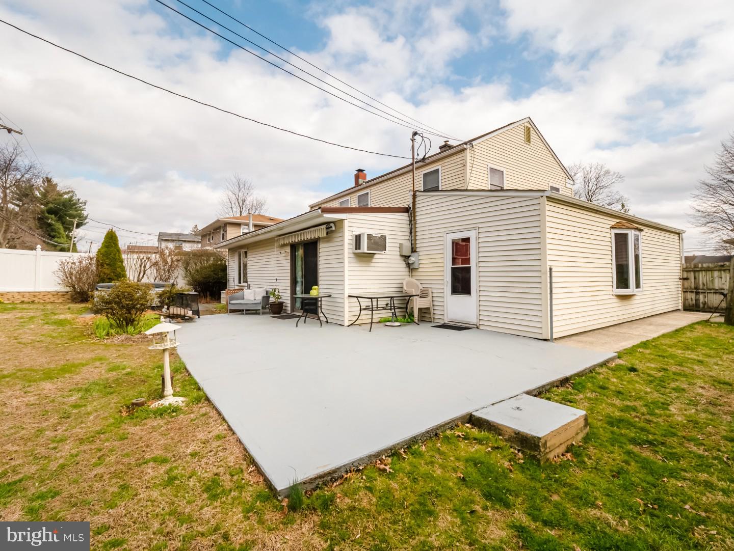 77 Terrace Road Levittown, PA 19056 - Photo 28 of 39