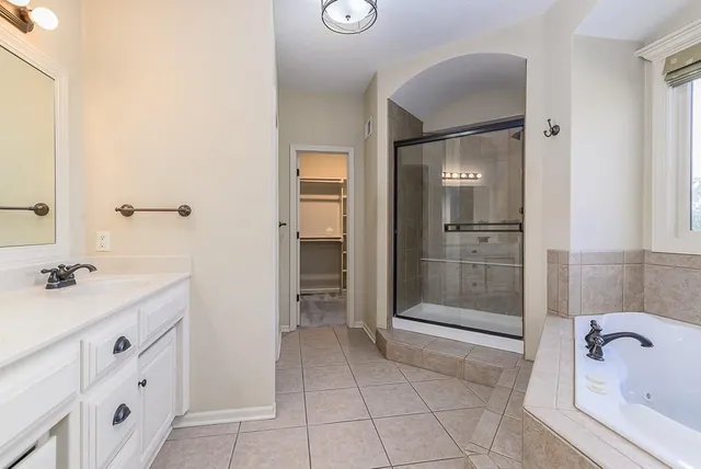 $479,950 | 11013 Northridge Drive, Kansas City, KS 66109