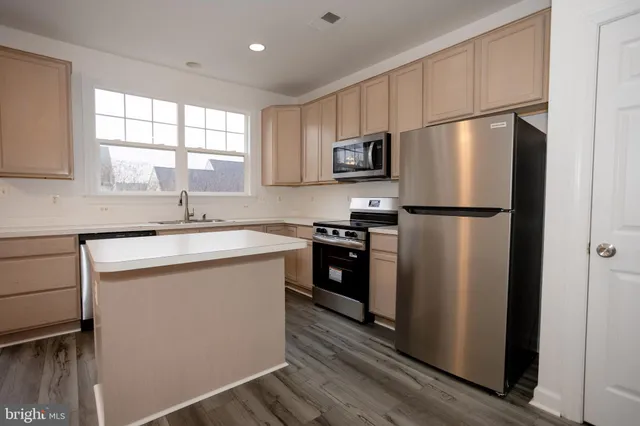 $2,642 | 8150 Rainwater Circle, Manassas, VA 20111