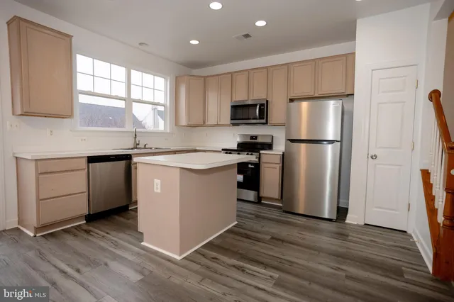 $2,642 | 8150 Rainwater Circle, Manassas, VA 20111