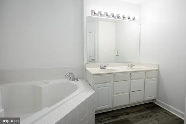 $2,642 | 8150 Rainwater Circle, Manassas, VA 20111