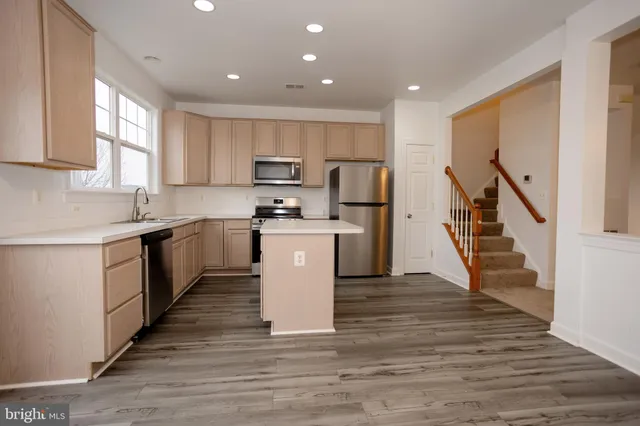 $2,642 | 8150 Rainwater Circle, Manassas, VA 20111