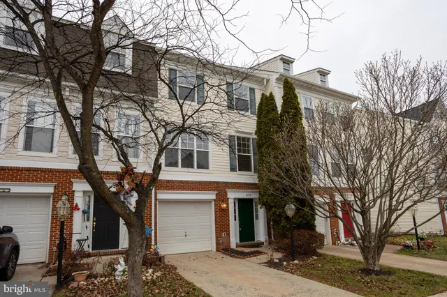 $2,642 | 8150 Rainwater Circle, Manassas, VA 20111