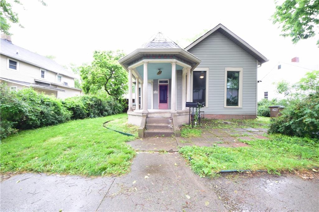 1018 8th Street Columbus, IN 47201 - Photo 1 of 16 Gallery Image 1