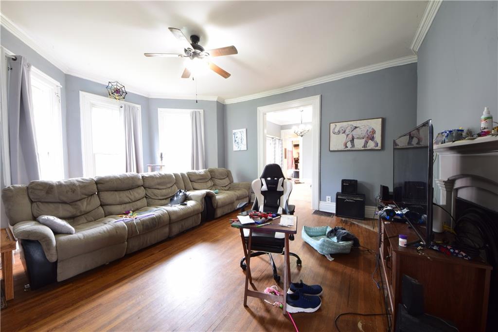 1018 8th Street Columbus, IN 47201 - Photo 3 of 16 Gallery Image 3