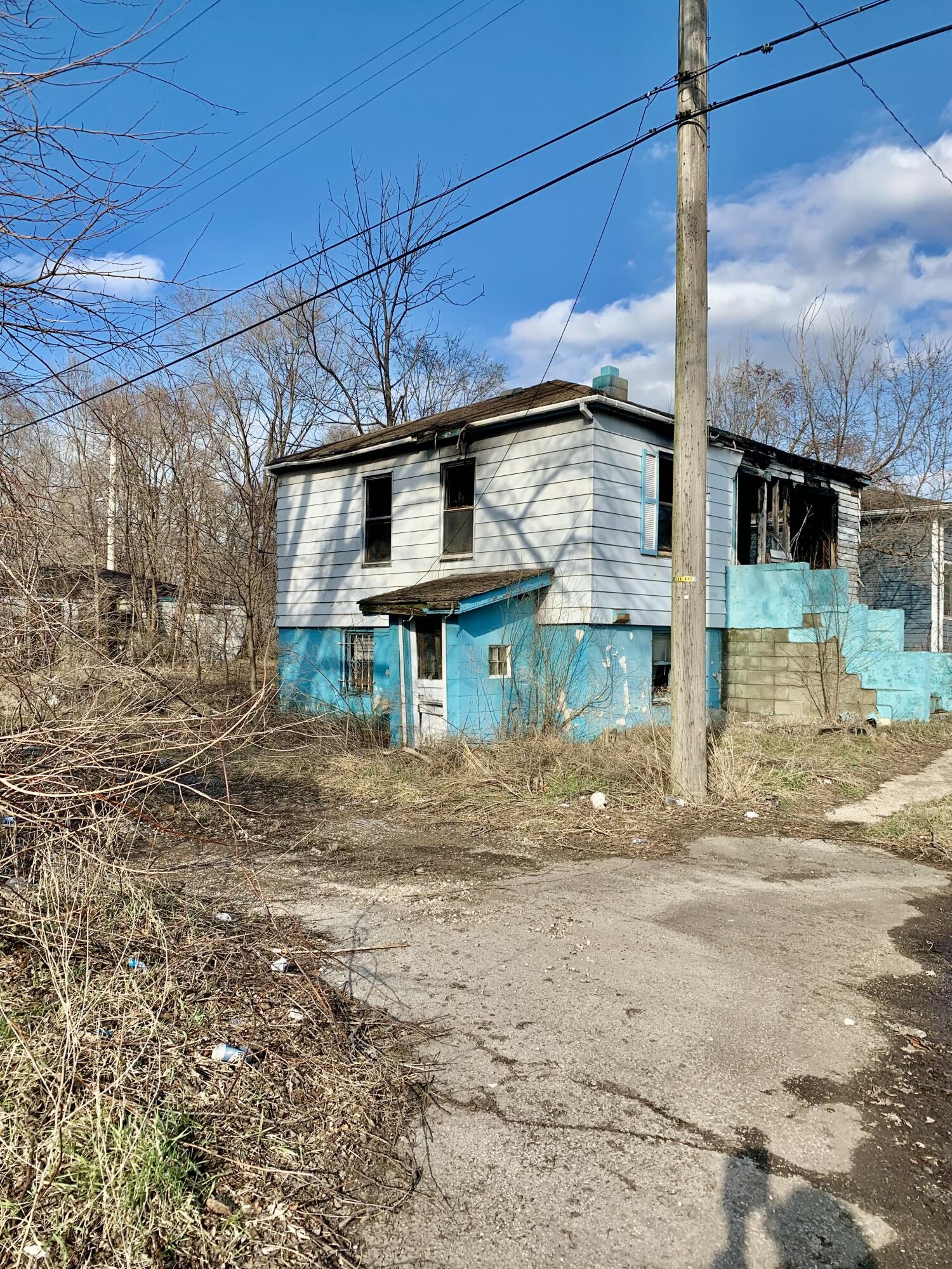 824 East 15th Avenue Gary, IN 46407 - Photo 2 of 3 a view of a house with a street