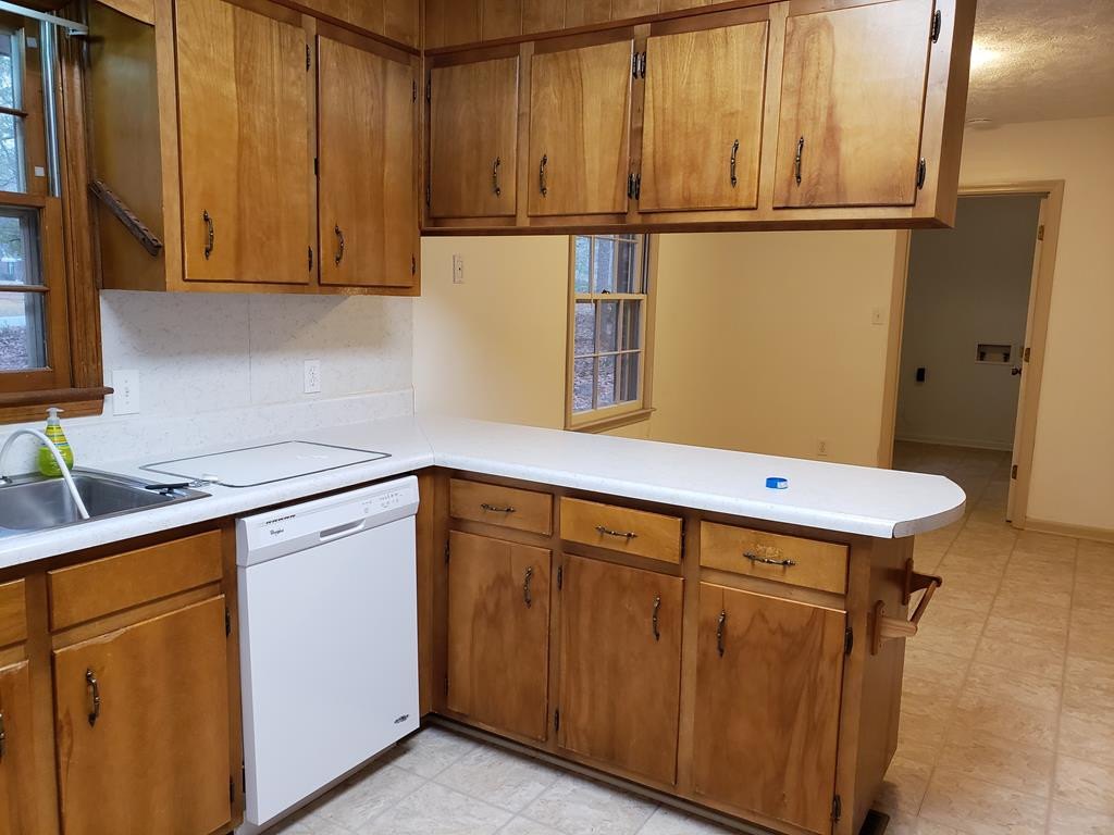 2606 Spring Valley Drive Aiken, SC 29803 - Photo 4 of 23