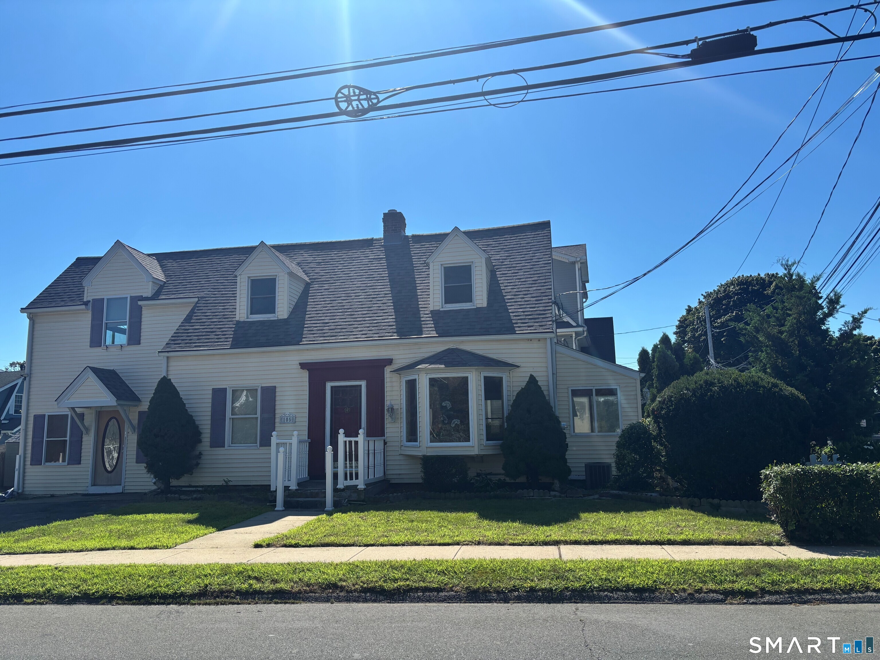 105 Welchs Point Road Milford, CT 06460 - Photo 1 of 24 Gallery Image 1