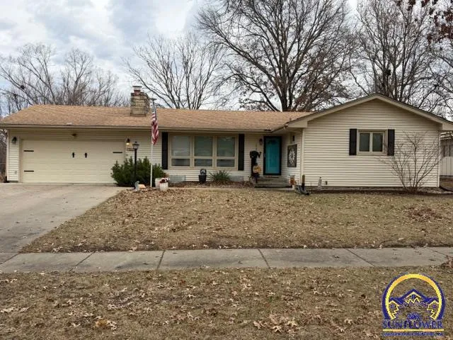 $258,000 | 1838 Southwest Village Drive, Topeka, KS 66604