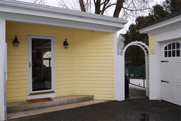 82 Butman Road Lowell, MA 01852 - Photo 4 of 30 Gallery Image 4